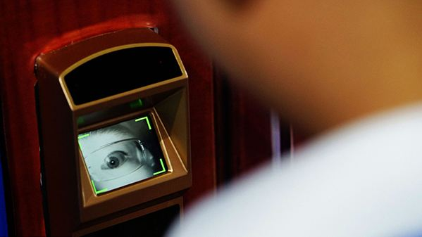 智能门锁行业持续发酵3225贴片晶振在其中是什么作用